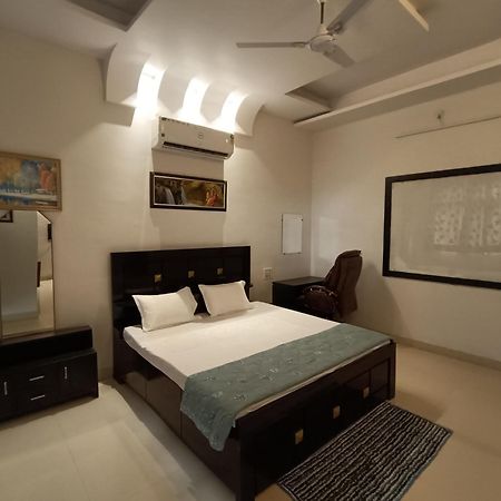 Leela Homestay Jabalpur - Lily - 2 Bhk Luxury Appartment 외부 사진