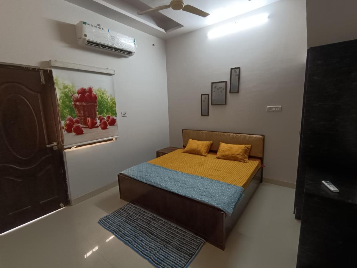 Leela Homestay Jabalpur - Lily - 2 Bhk Luxury Appartment 외부 사진