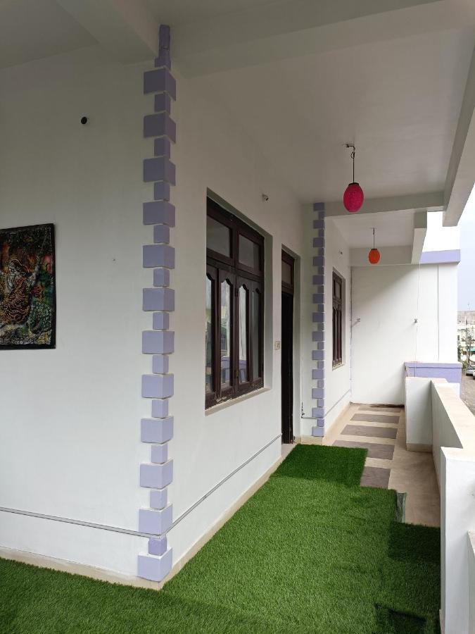 Leela Homestay Jabalpur - Lily - 2 Bhk Luxury Appartment 외부 사진