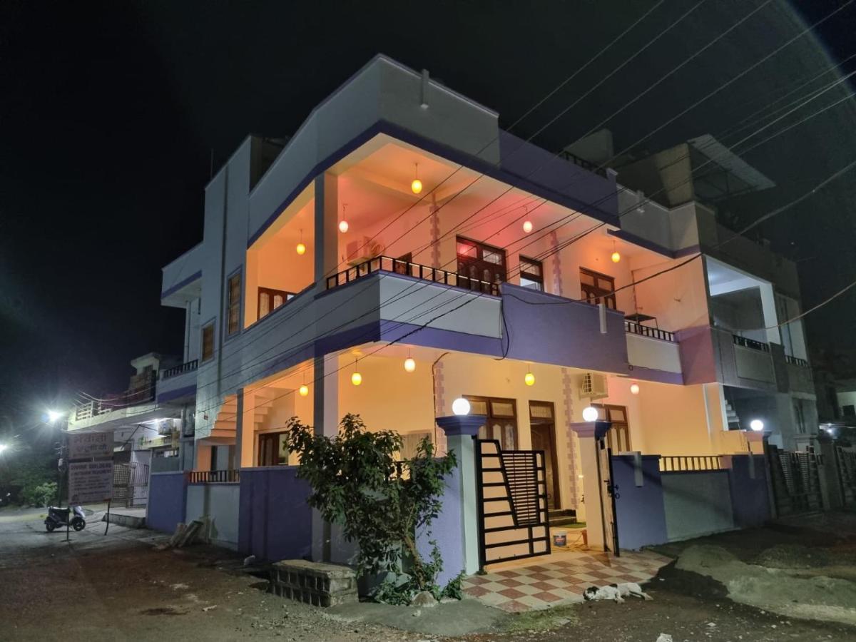 Leela Homestay Jabalpur - Lily - 2 Bhk Luxury Appartment 외부 사진