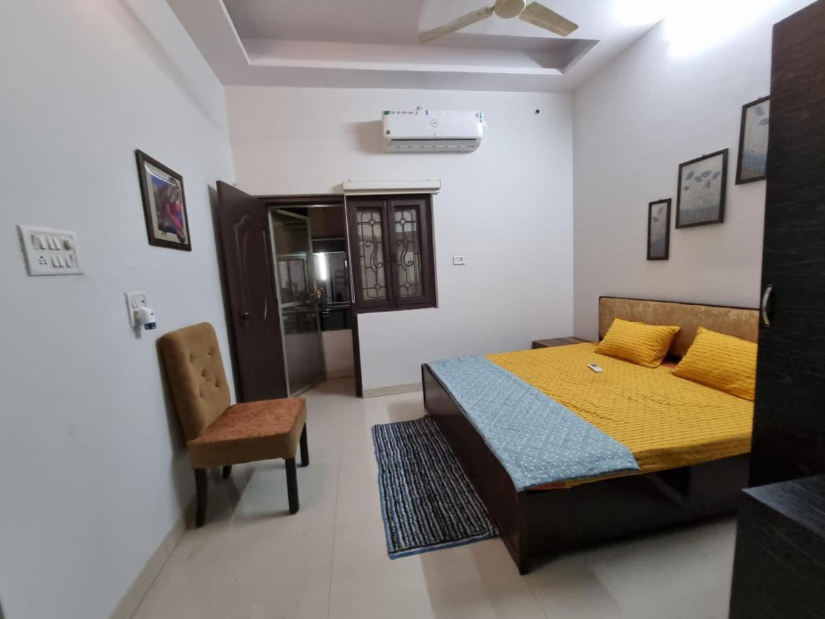 Leela Homestay Jabalpur - Lily - 2 Bhk Luxury Appartment 외부 사진