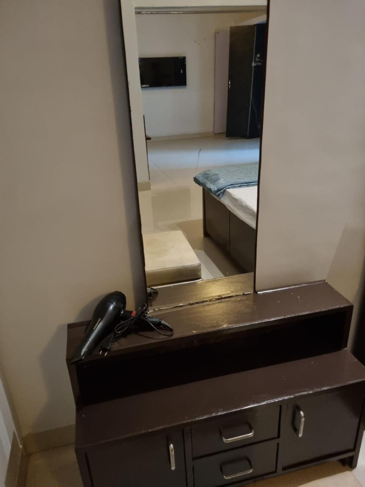 Leela Homestay Jabalpur - Lily - 2 Bhk Luxury Appartment 외부 사진