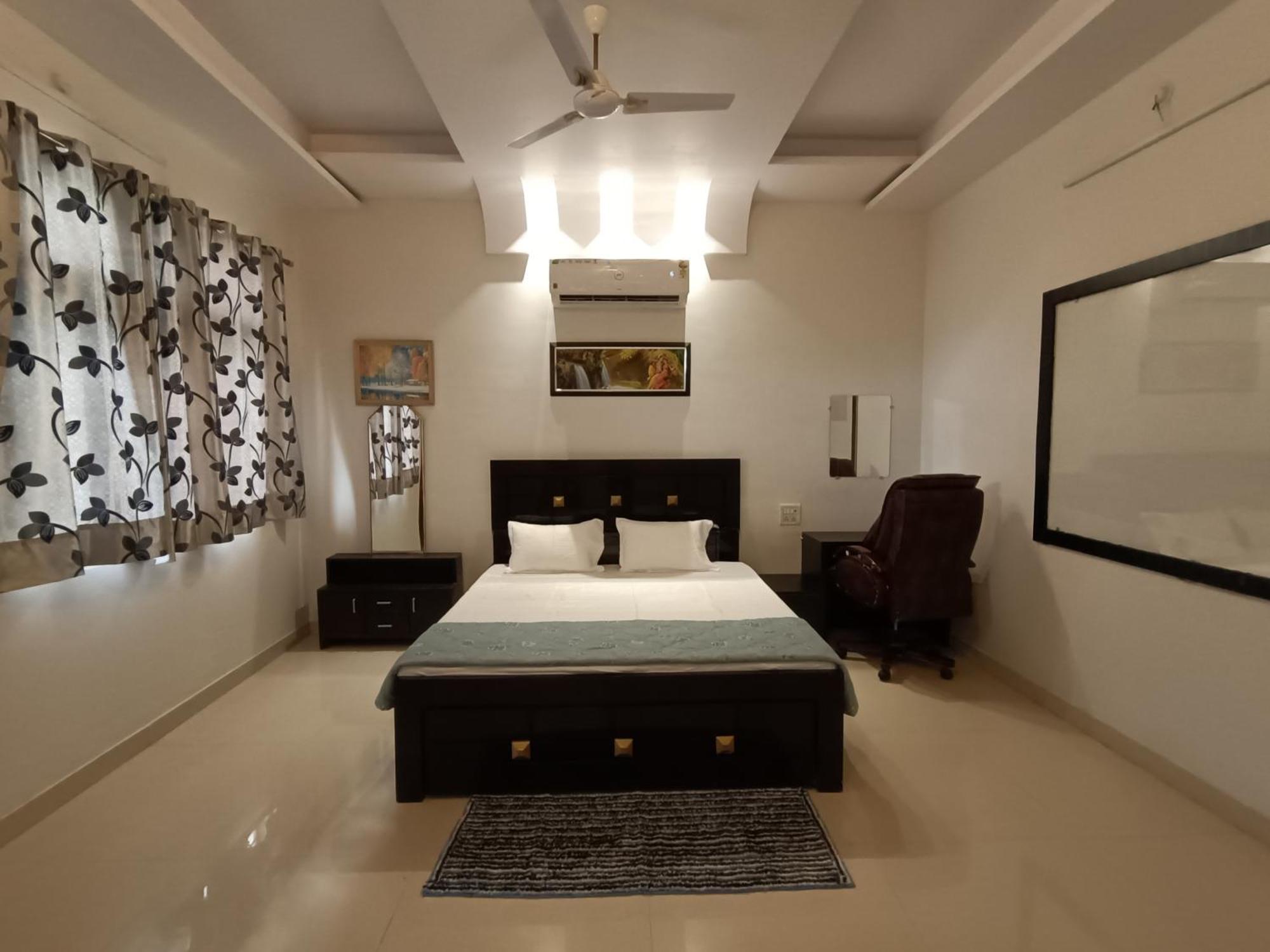 Leela Homestay Jabalpur - Lily - 2 Bhk Luxury Appartment 외부 사진